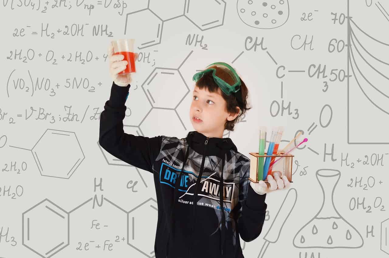 15 Best Chemistry YouTube Channels For Chemistry Lovers