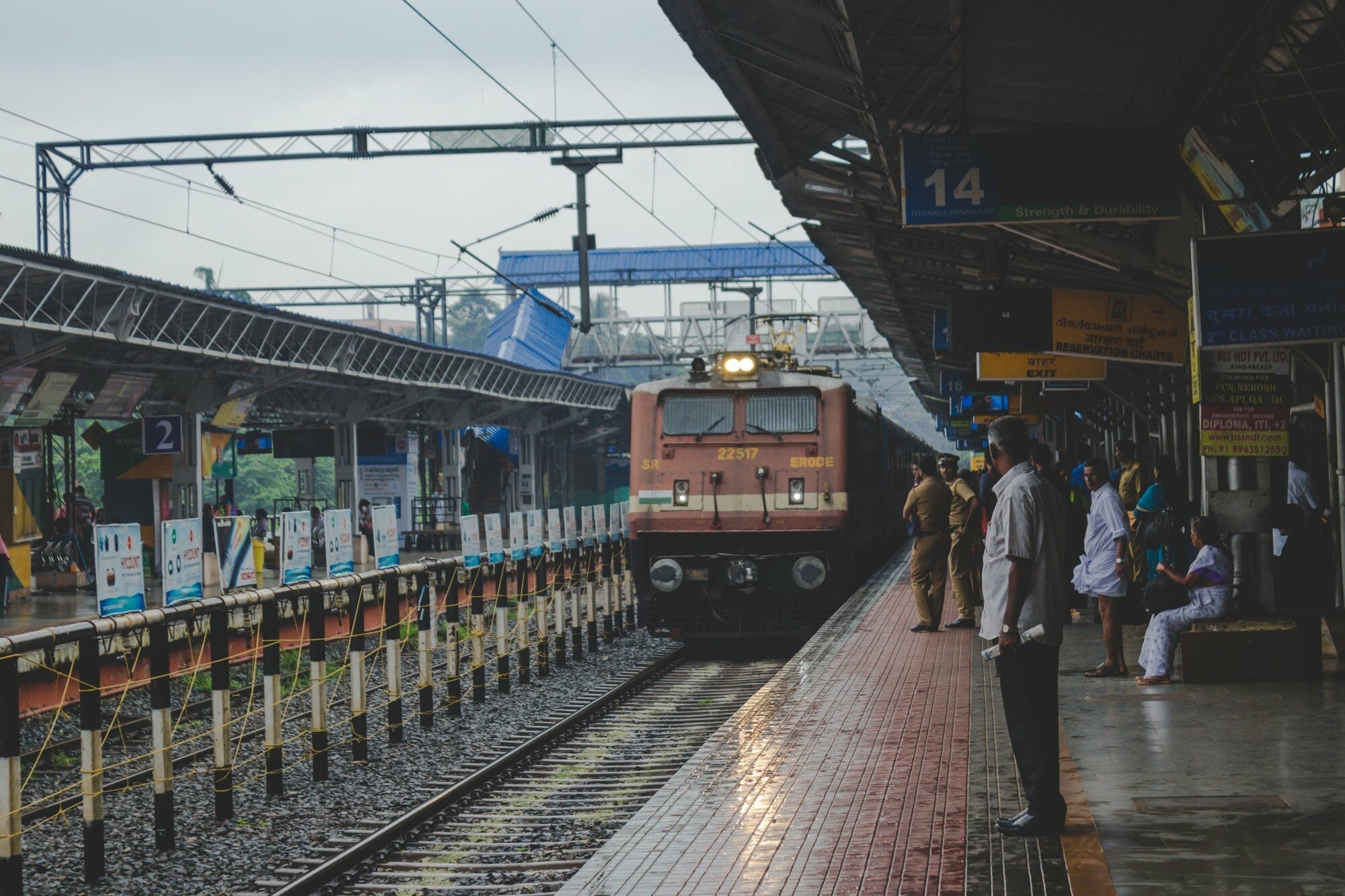 10-best-train-running-status-apps-in-india-gaurav-tiwari