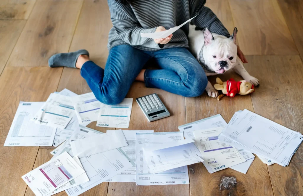 woman managing the debt